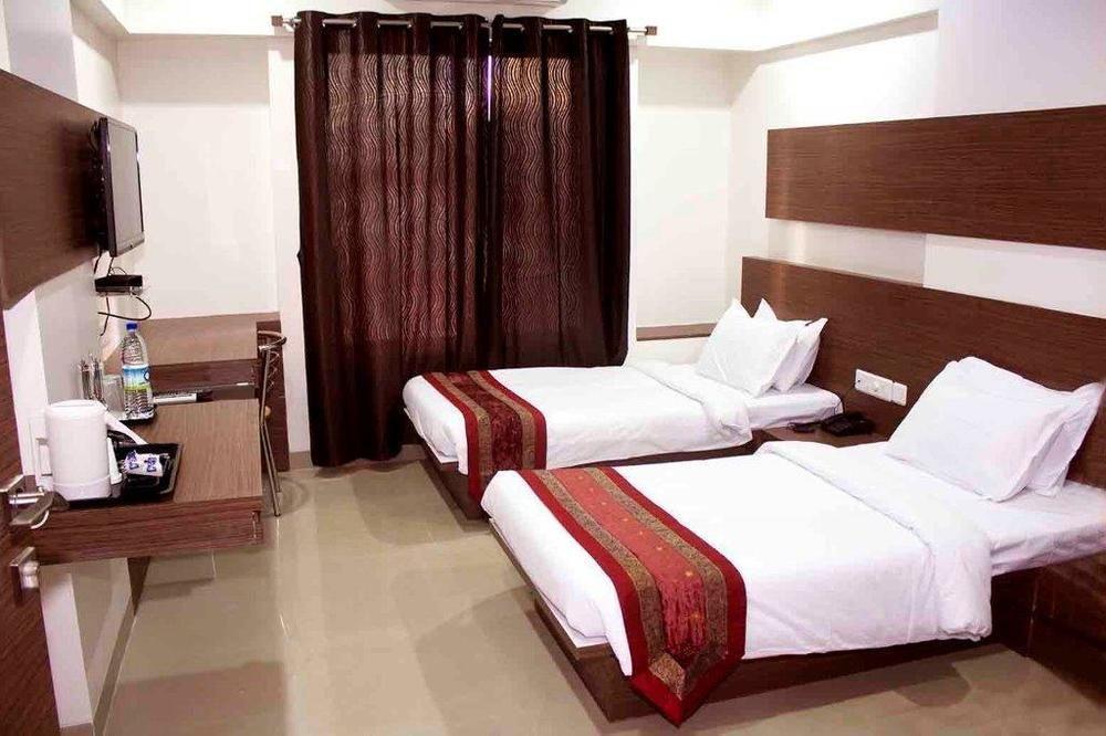 Blossoms Aparthotel